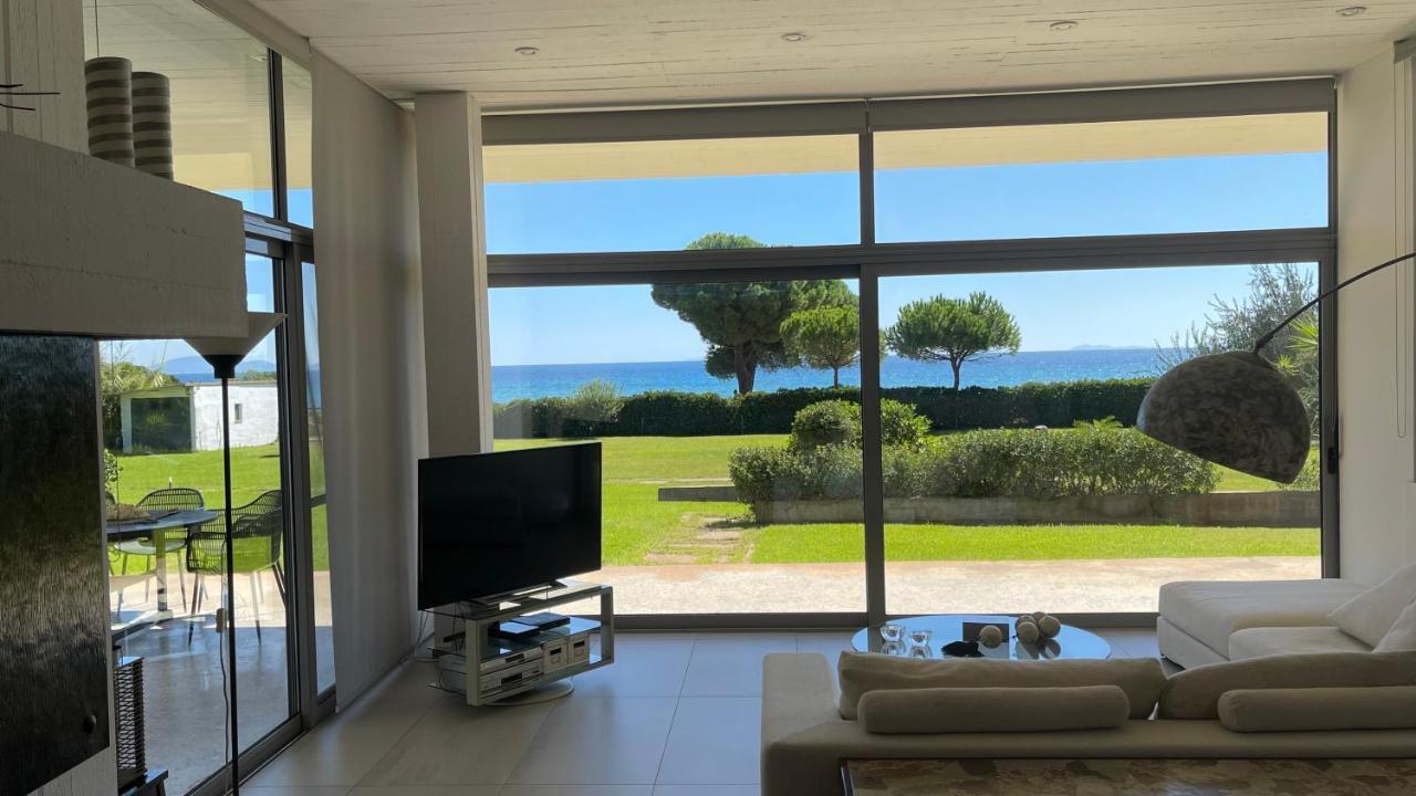 Beachfront Villa Hoopoe Schinias, Marathon Buitenkant foto